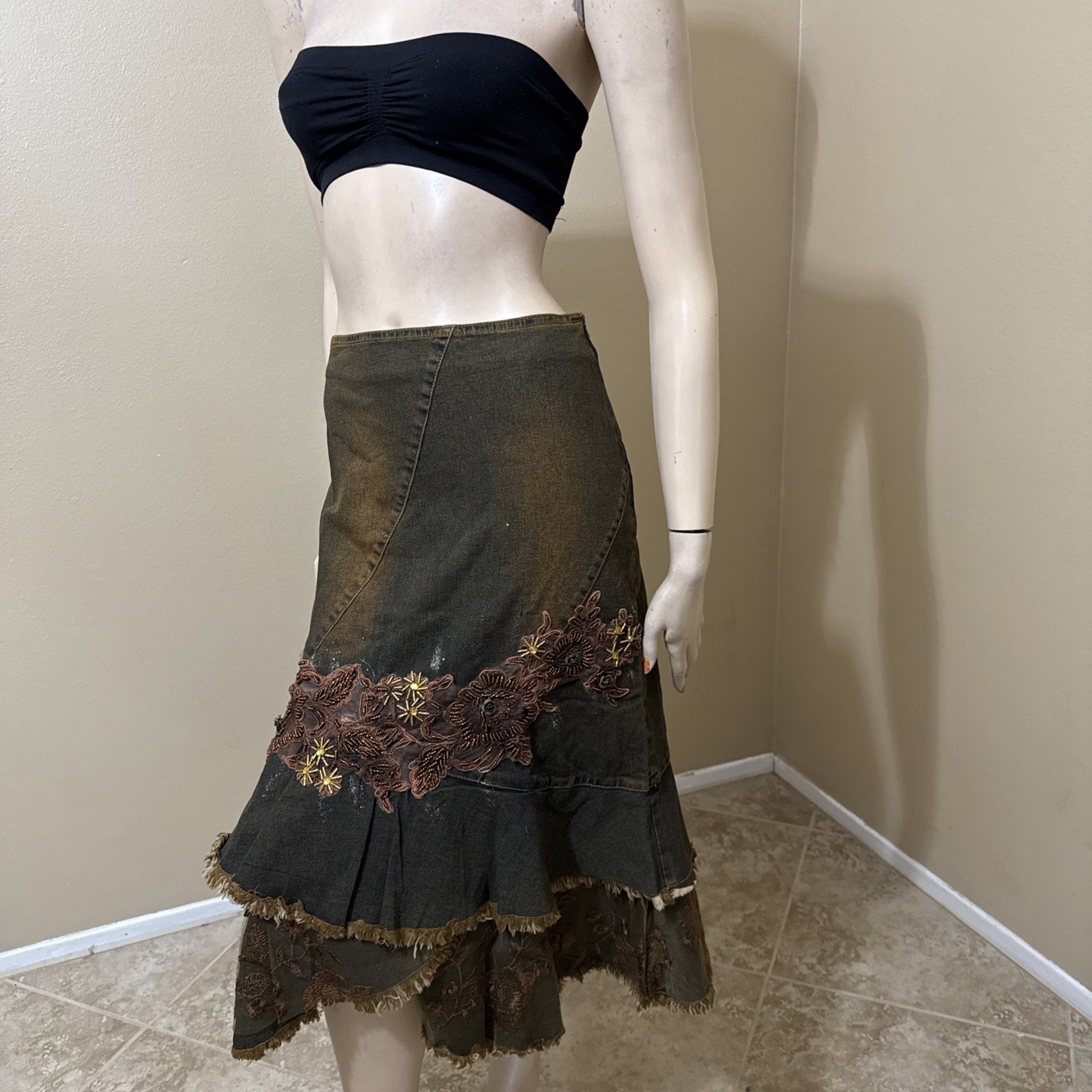 Women’s Brown Denim Cotton Stretch Boho Beaded Lace Zip Size M(6-8) Skirt 3716