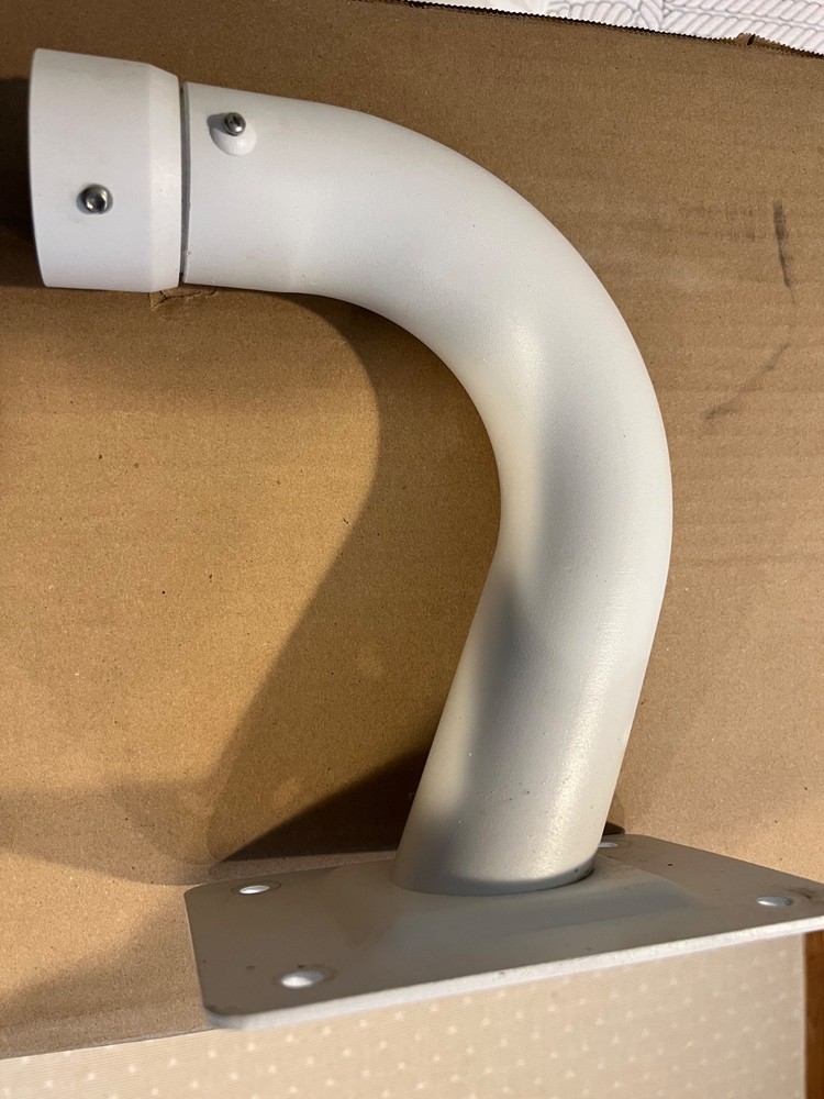 IC REALTIME IPFX-P4030X-IRW1 Network camera with arm