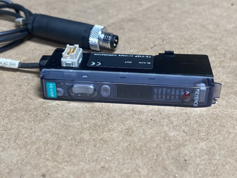 KEYENCE FS-V12P Fiberoptic Sensor Switch FAST SHIPPING