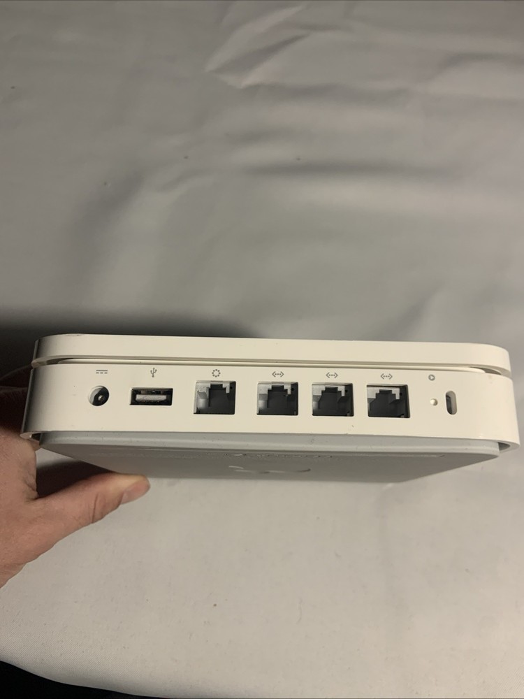 Apple A1143 Airport Extreme Wireless Base Station Untested