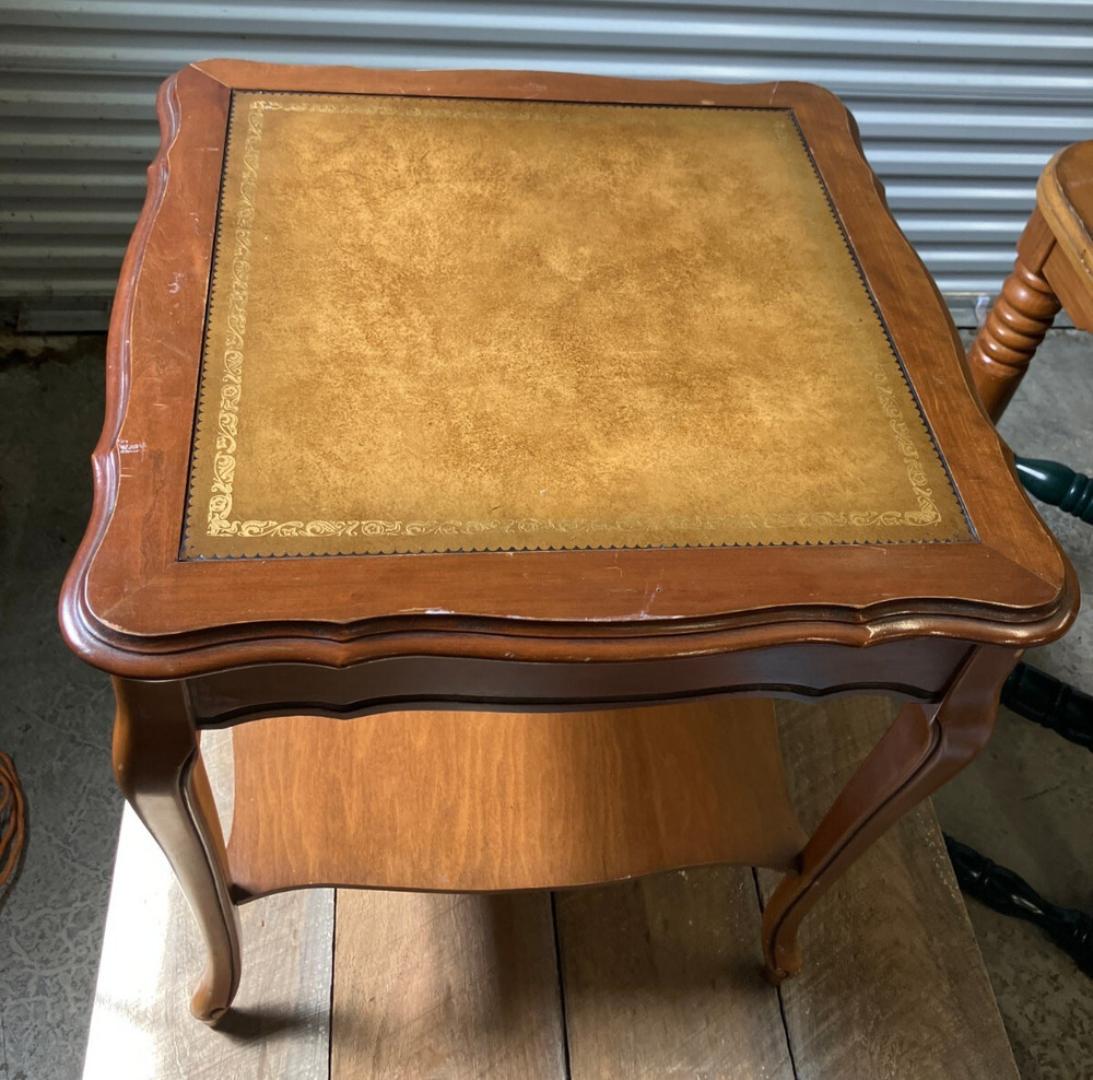 Vtg Antique Colonial Regency Style Solid Walnut Leather Gold Top Side Table