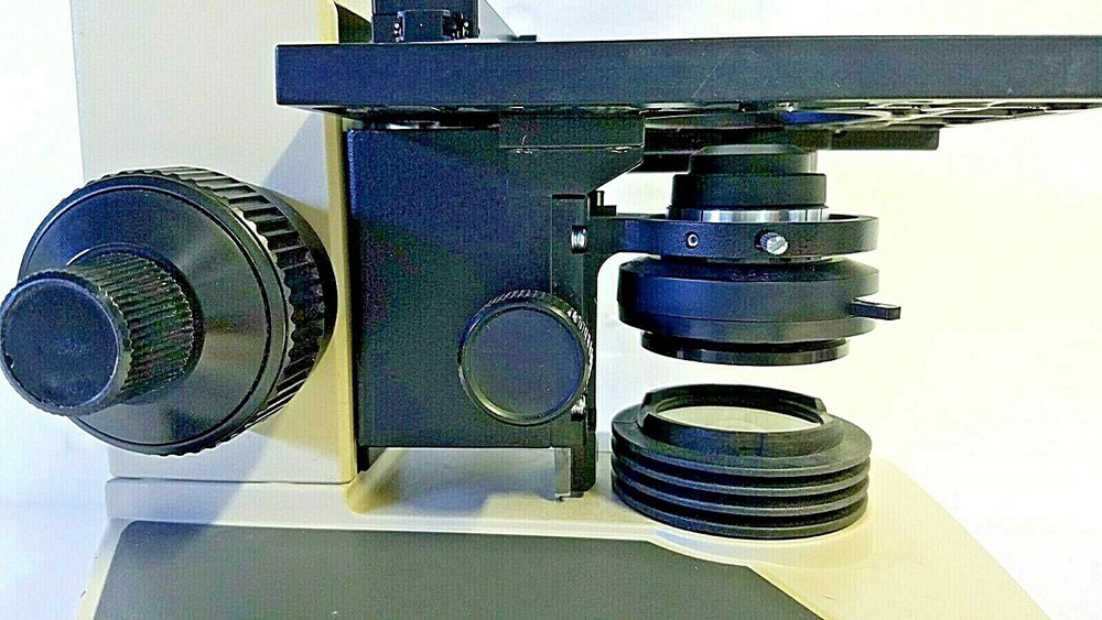 Olympus CH-2 CHS Microscope with 10X 40X 100X Objectives