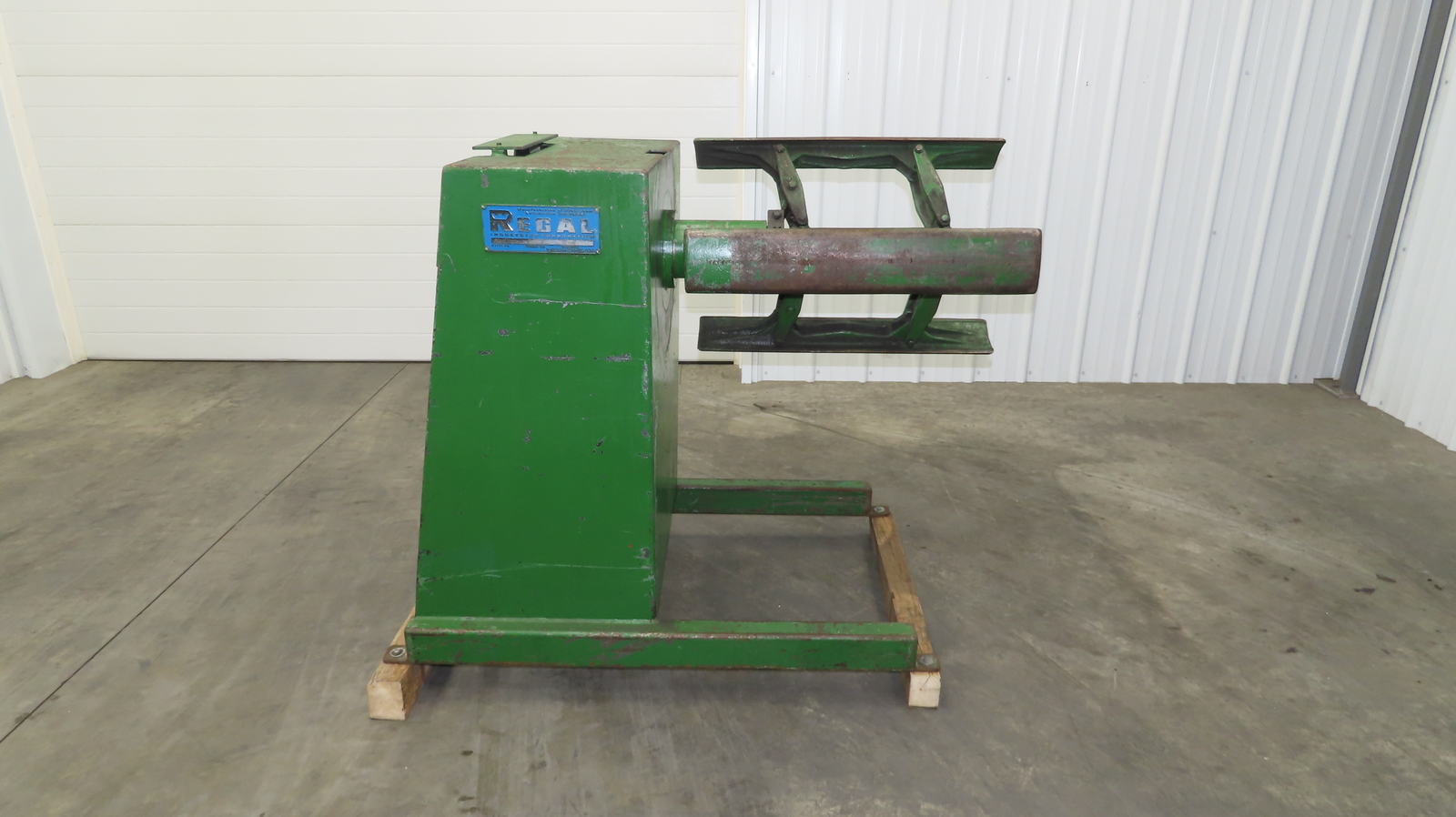 Regal 3000-12SRNP Coil Stock Uncoiler 3000lbs 12" ID 24" W No Motor Decoiler