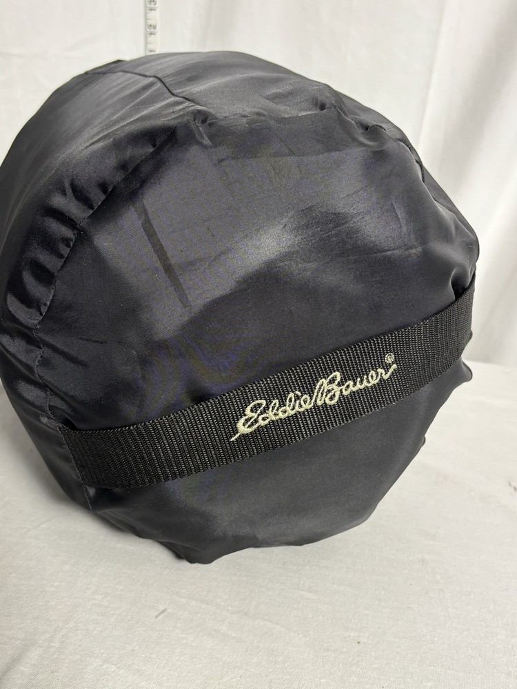 Eddie Bauer Sleeping bag - 33x80