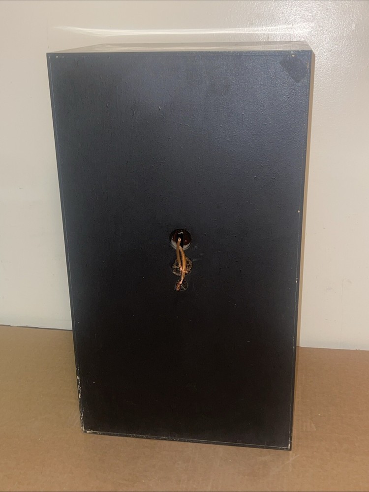 VINTAGE LEAK 15 OHMS SANDWITCH LOUD SPEAKER