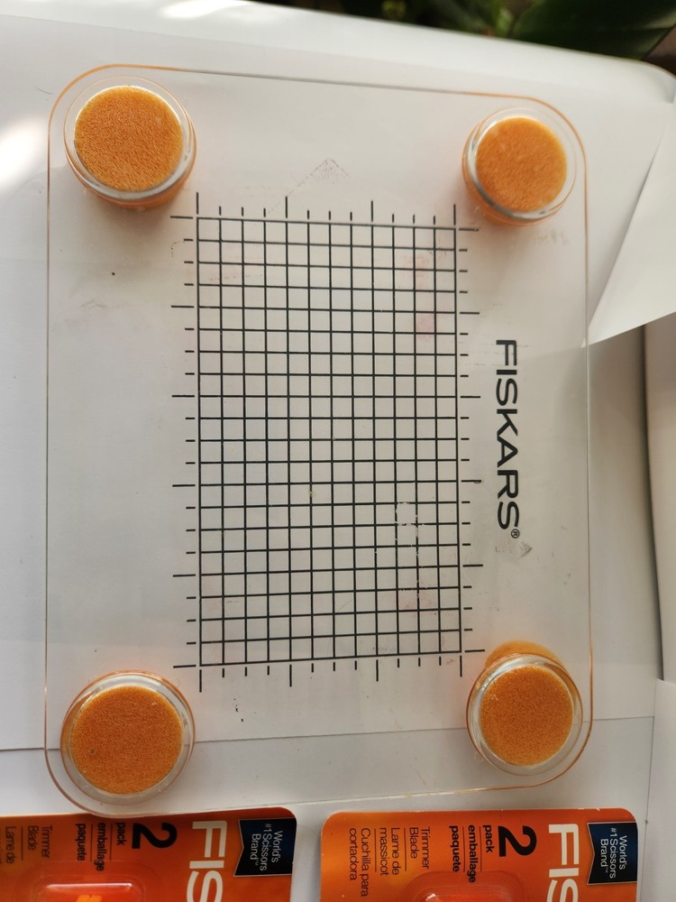 Fiskars board & replacement cutters