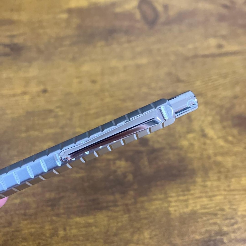 carandase-ecridol #683a85