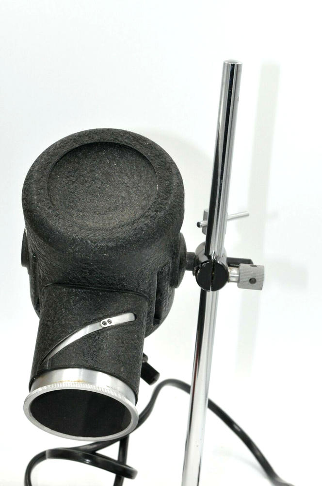 LEITZ TABLETOP ILLUMINATOR "MINT". ANTIQUE