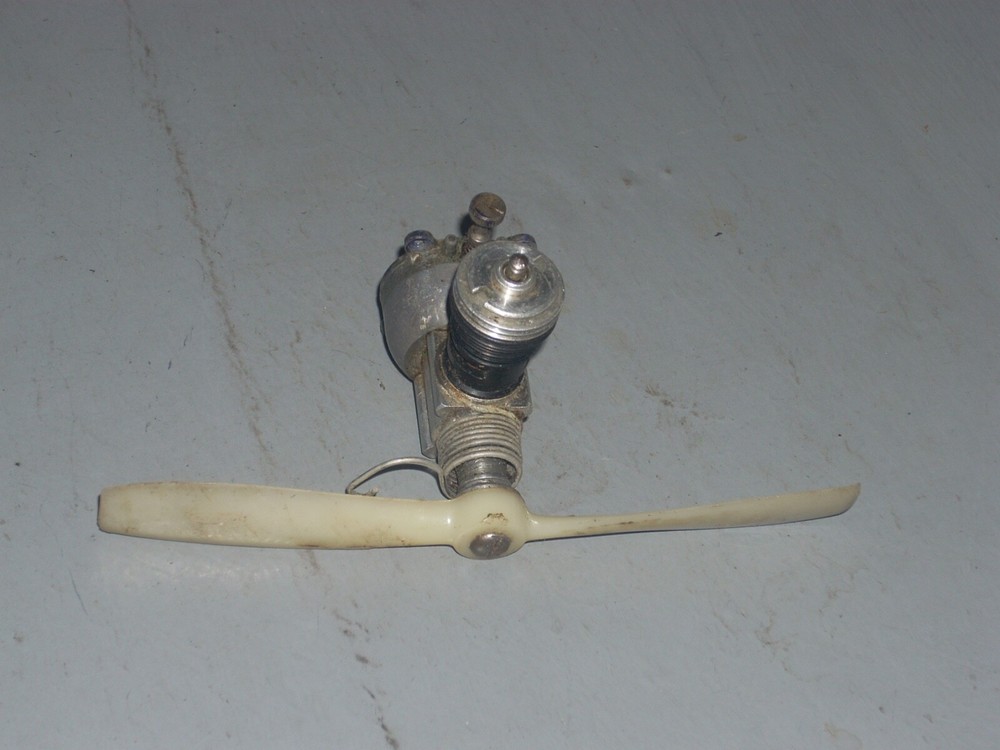 COX AIRPLANE MOTOR