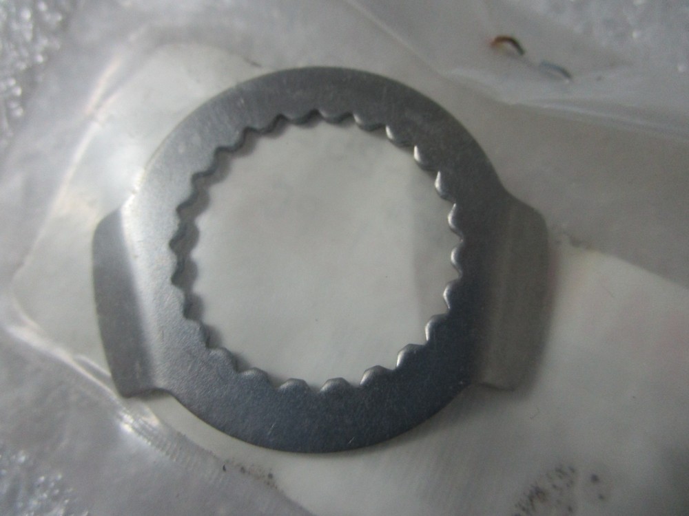 OEM NOS Yamaha Lock Washer 90215-25218-00-00