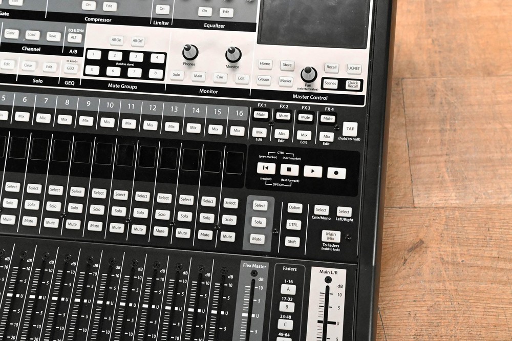PreSonus StudioLive CS18AI Ethernet/AVB Control Surface CG01P2P