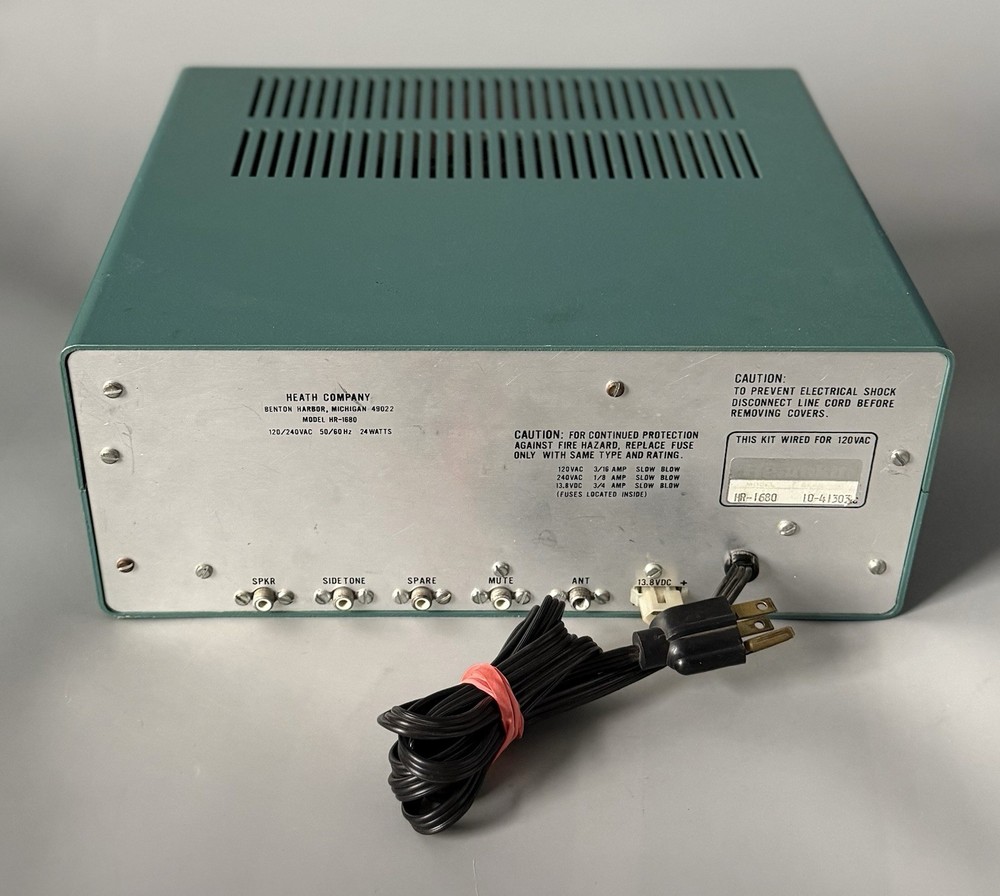 Power Tested Only — Heathkit HR-1680 Ham Radio Receiver — See Description