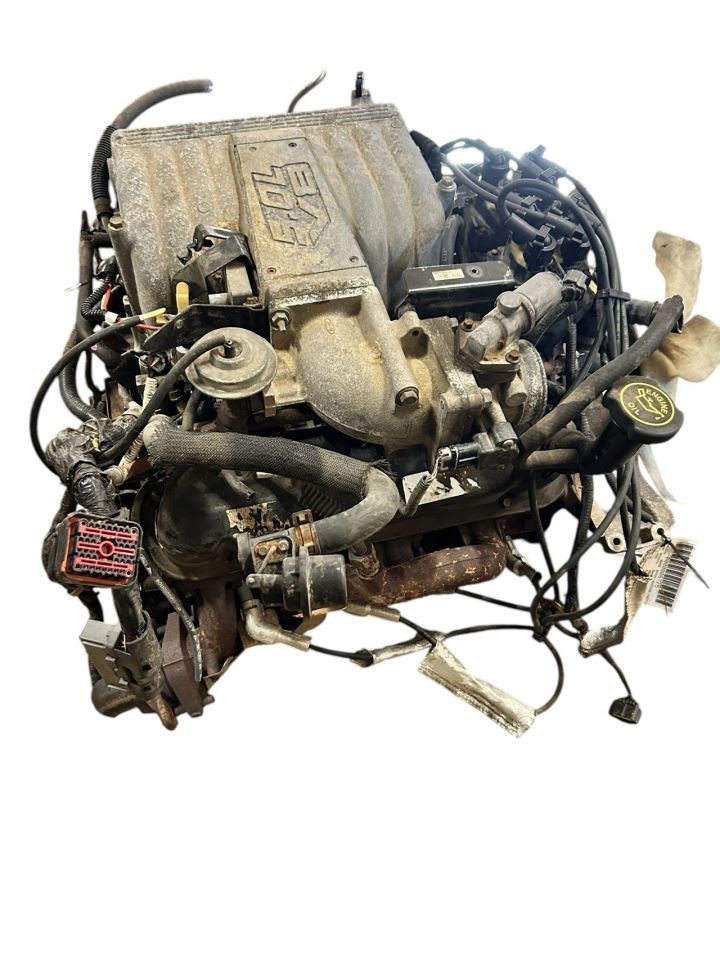 MOUNTNEER 2000 Glove Box 18925