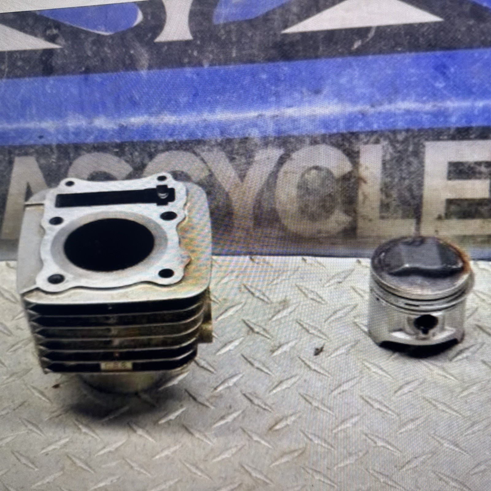 684 CYLINDER JUG W PISTON 05 SUZUKI DRZ125 DRZ 125 DIRT BIKE FAST FREE SHIP