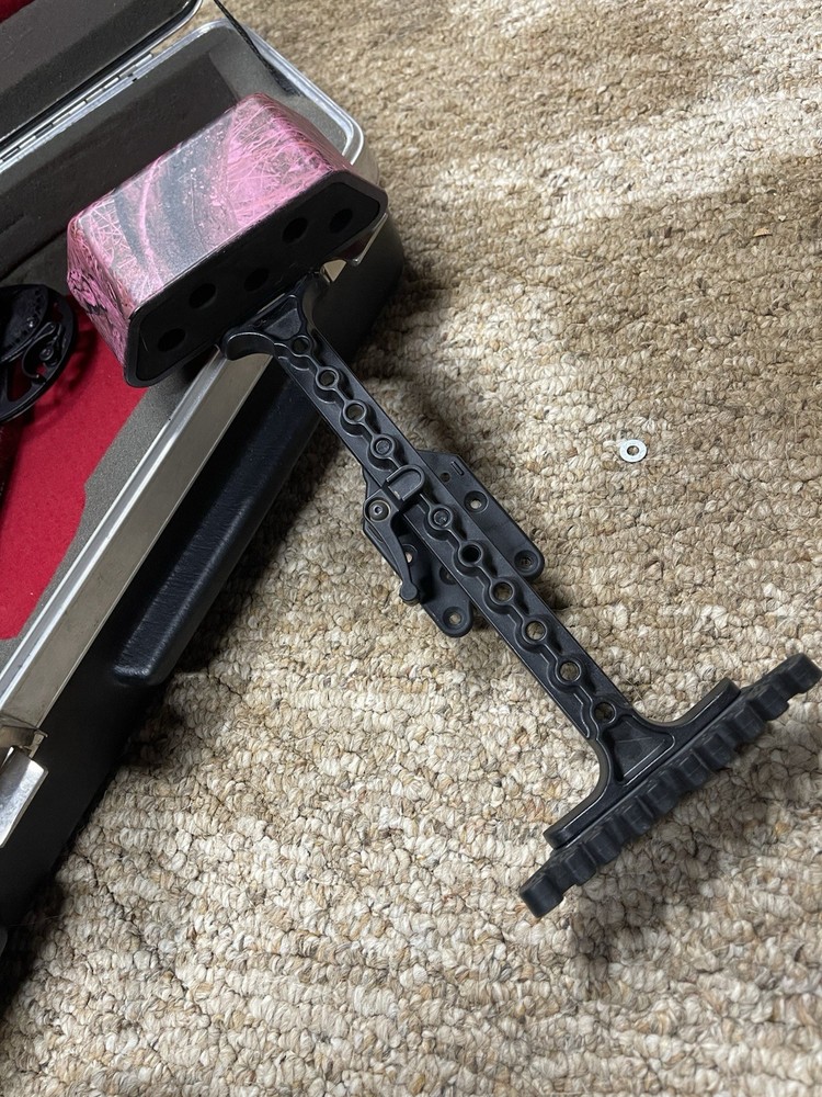 Mission Archery Craze Compound Bow Pink Camo SKB Double Case