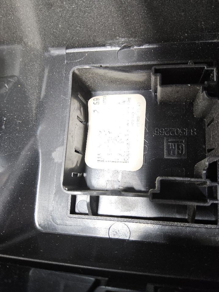 2019-2022 Chevy SILVERADO 1500 8.0" Display Screen and Control Panel
