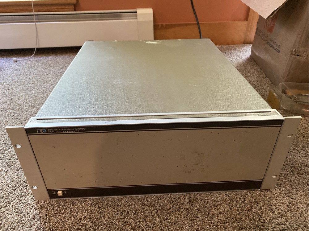 HP 8181A Data Generator Extender with Option 4x001
