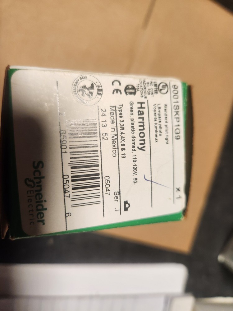 Schneider 9001SKP1G9 GREEN PILOT LIGHT