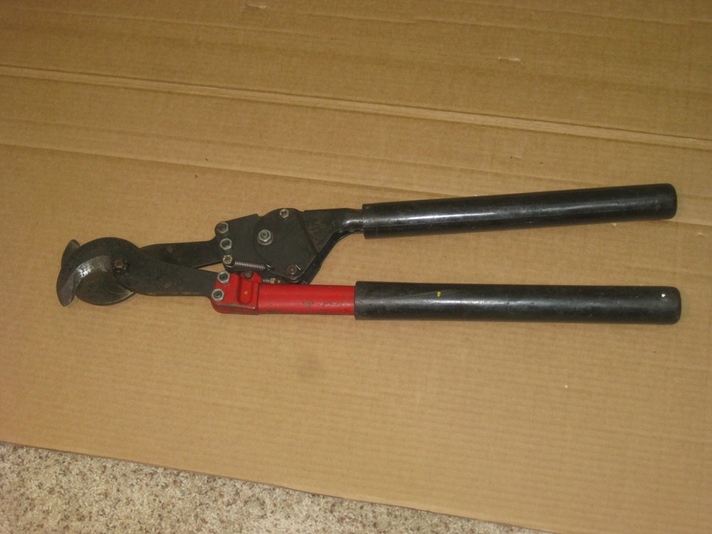H.K. Porter 8690FS Ratchet Type Hard Cable Cutter