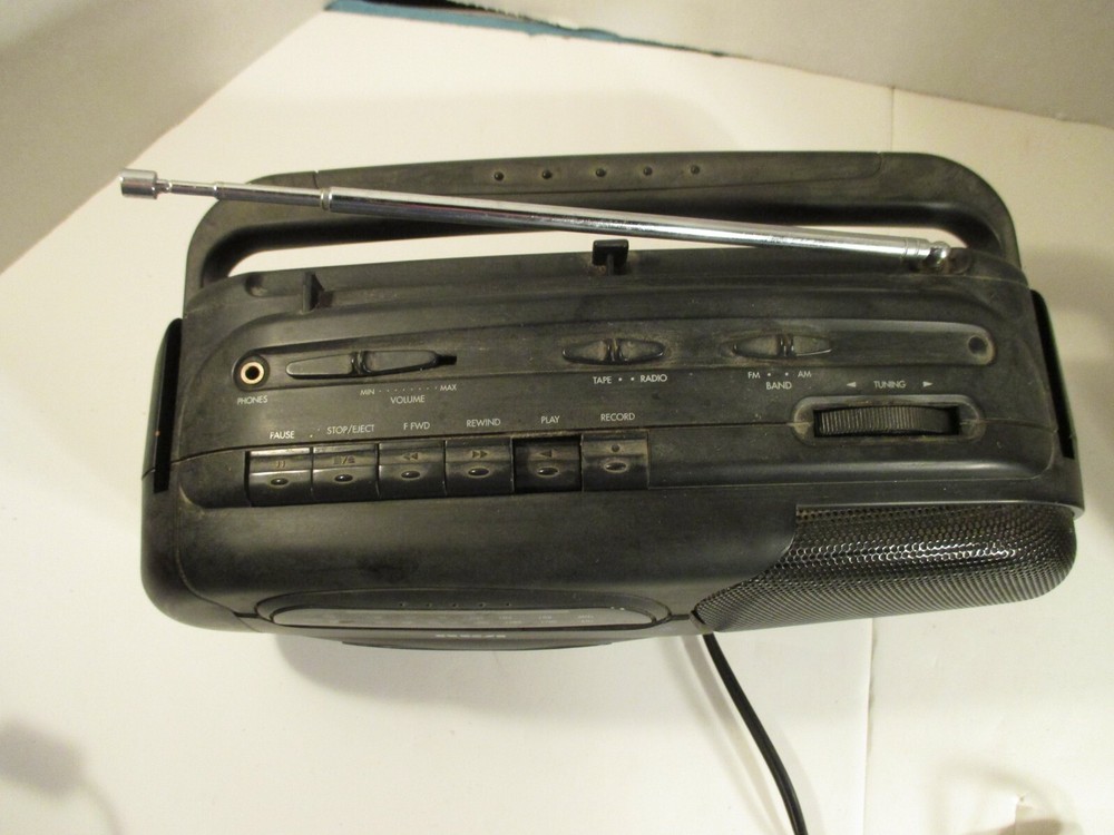RCA Portable Radio Model RP-7700A Tested/Working Small Cassette player