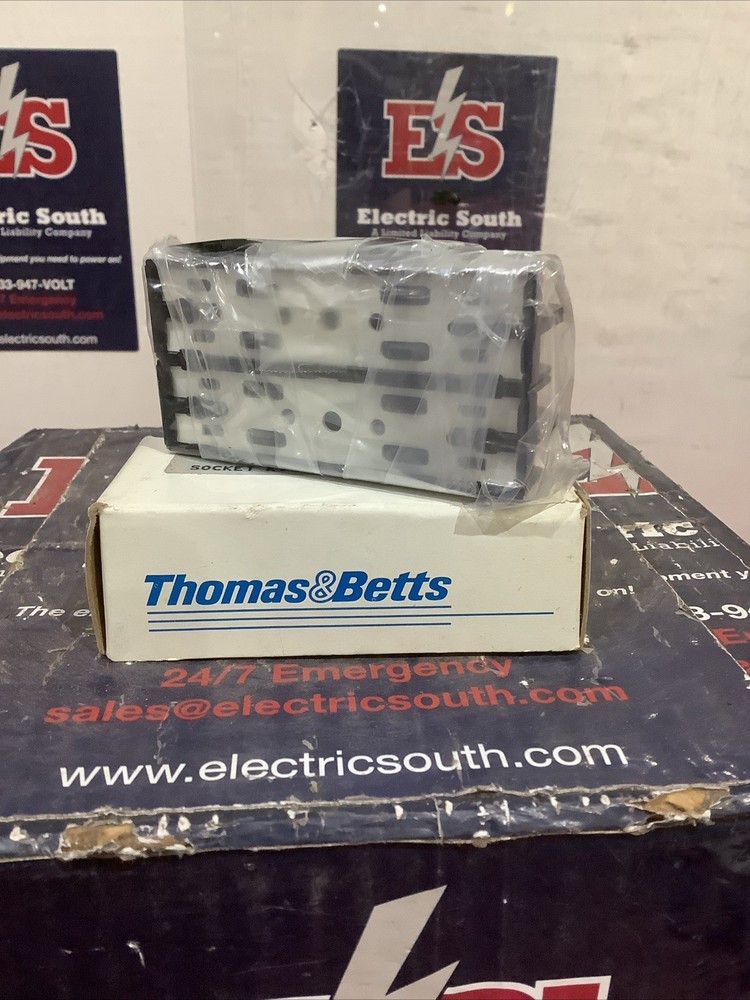 Thomas And Betts Socket Kit w/ Screw Kit CR0067