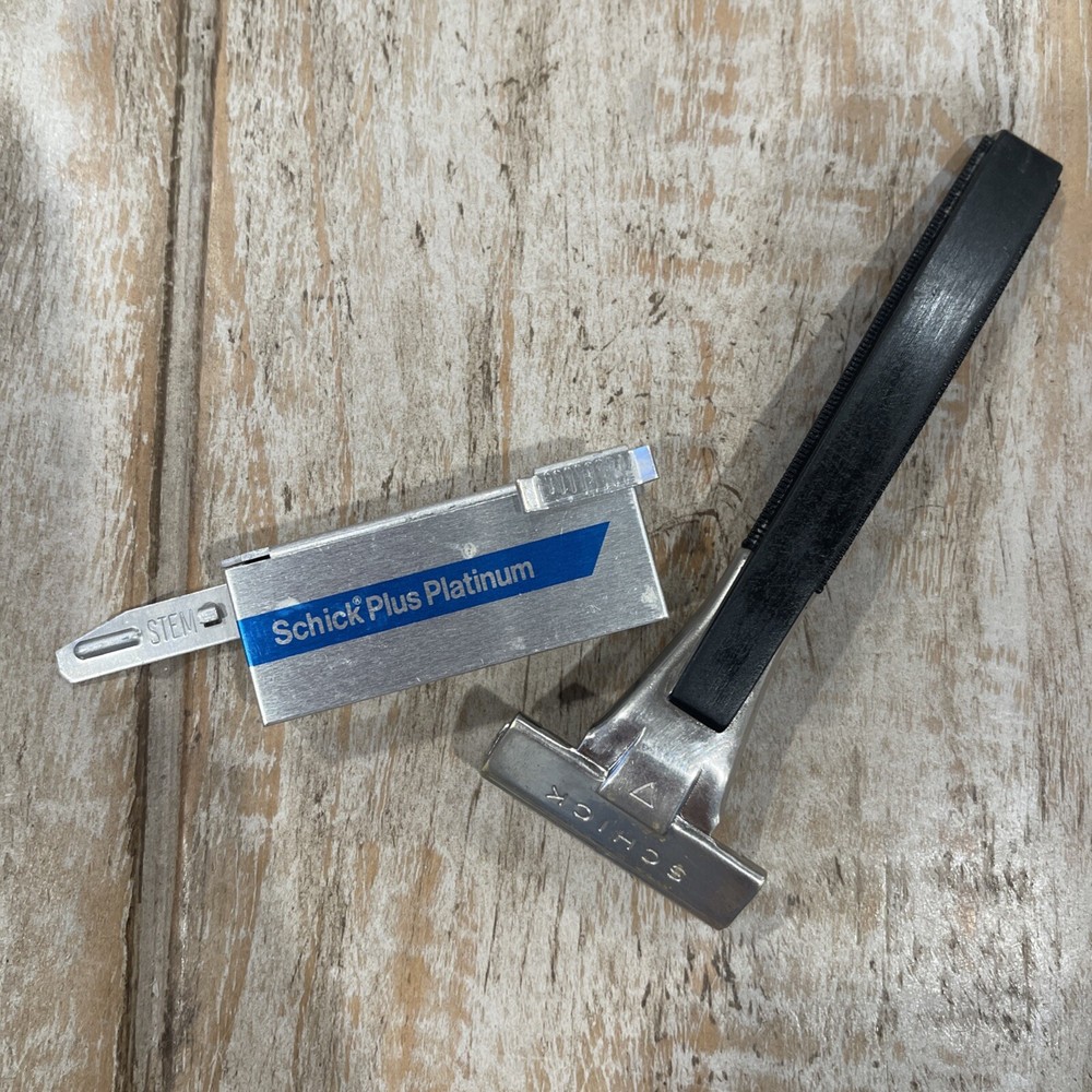 SCHICK Long Black Handle Injector Safety Razor