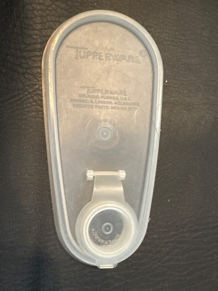 Tupperware Clear Replacement Juice Top & Lid Stopper 564-40