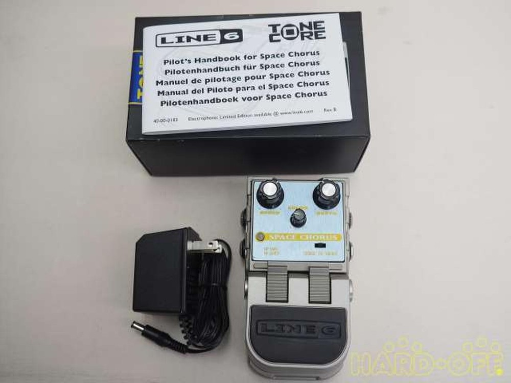 line 6 space chorus Effect Pedal