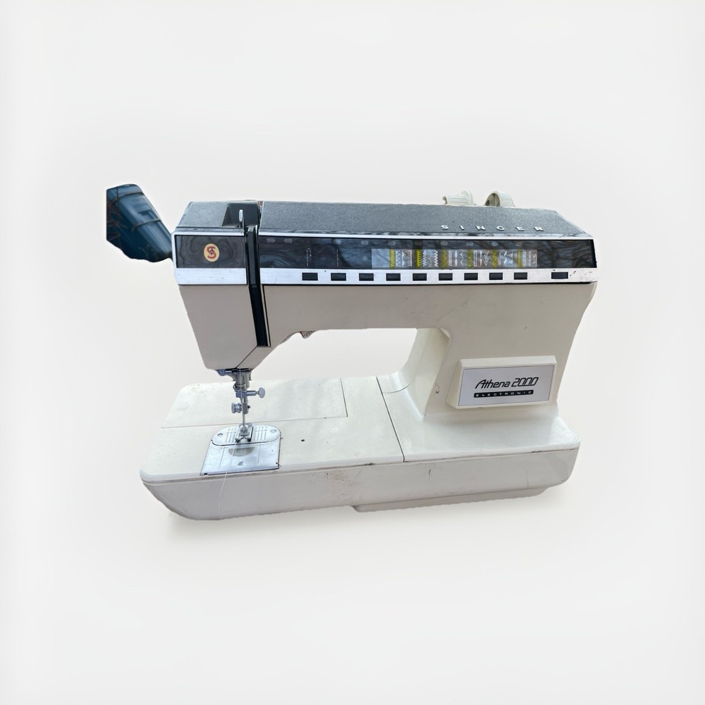 Singer Athena 2000 Sewing Machine Electronic Untested