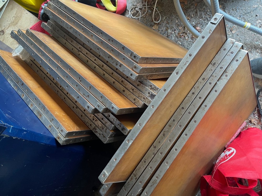 Standing book press (bookbinding) & 21 nipping press boards
