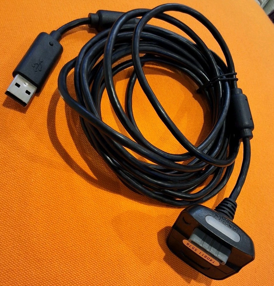 Xbox 360 - Nyko Black Play And Charge Kit - Controller USB Charging Cable Plug