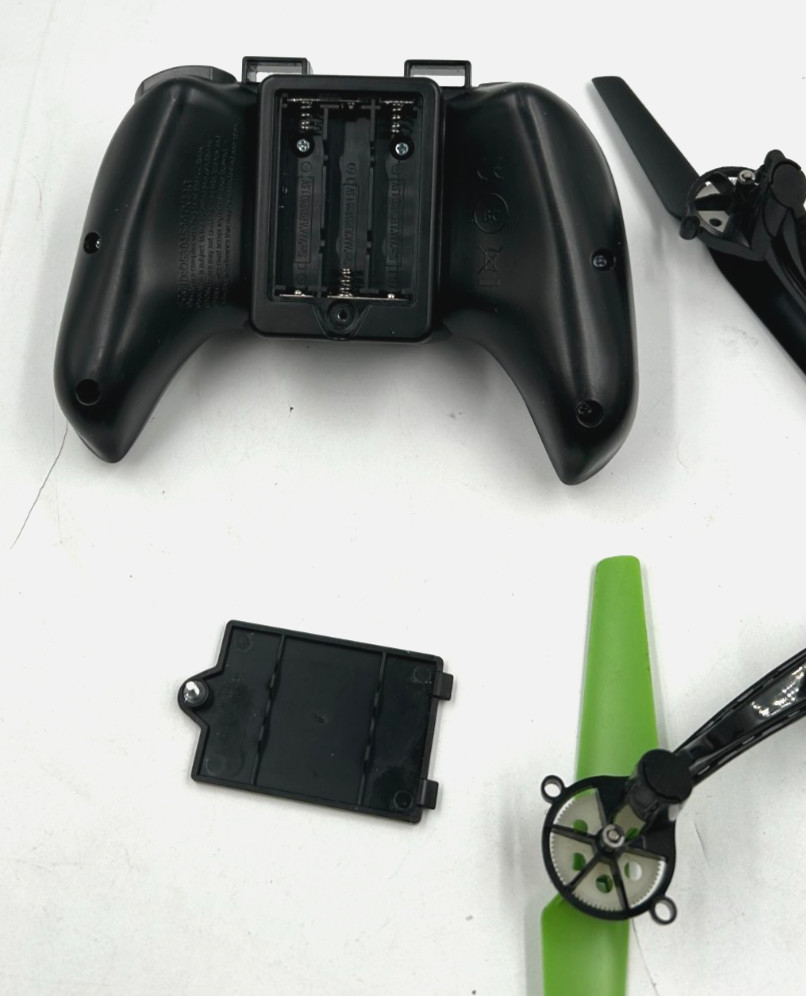 Skyrocket 01601 Remote Controlled Drone / No Battery