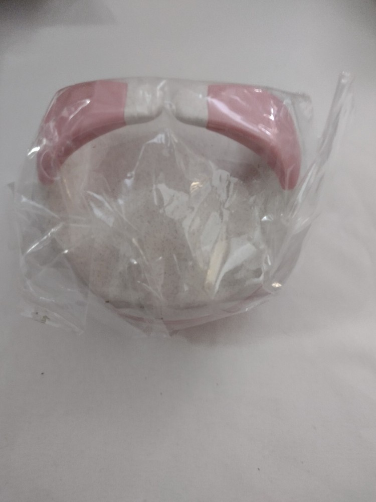 Pink And White Head Messager