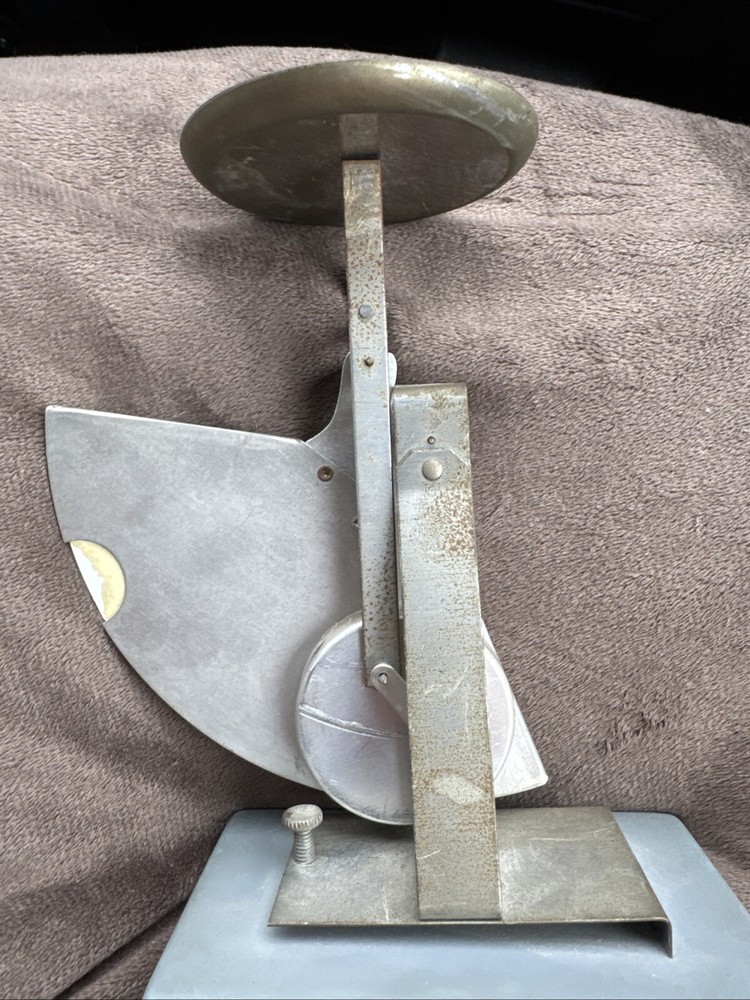Vintage Hamilton Postal Scale No. 16 Oz. Scale