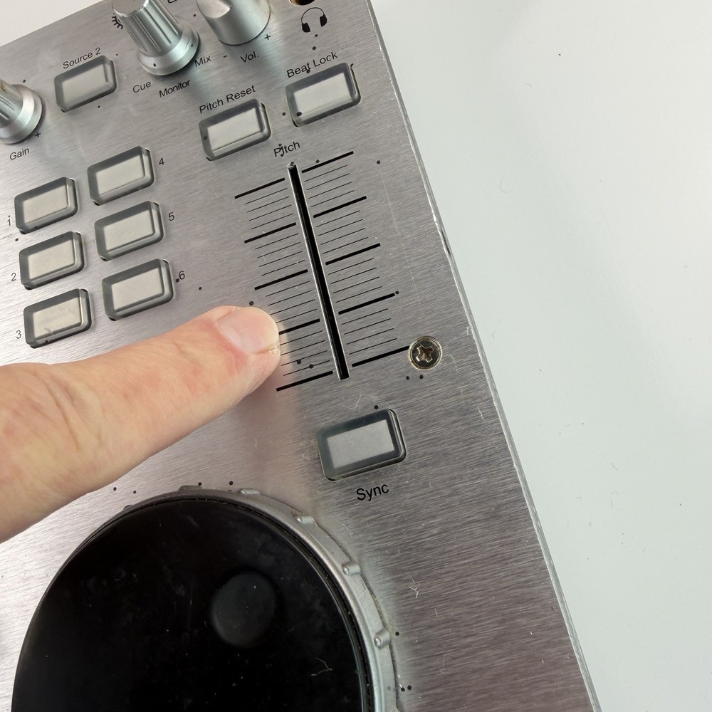 Working Hercules Dj Console Rmx Dj Controller 4-in/4-out Audio Interface