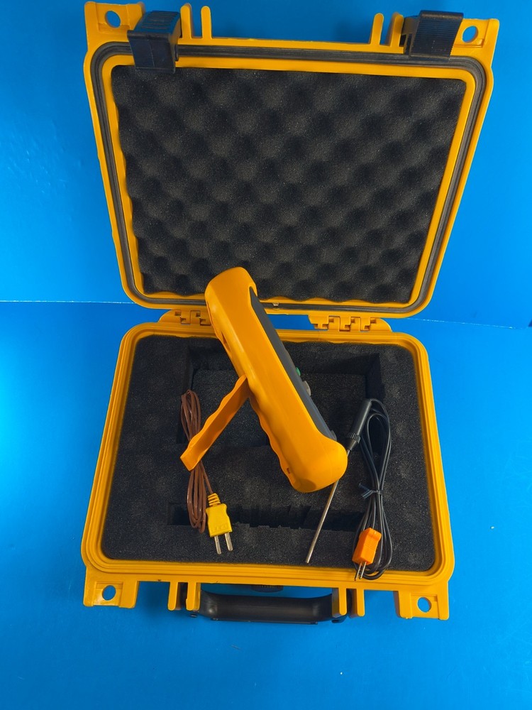 Fluke 52 II Thermocouple Thermometer Meter