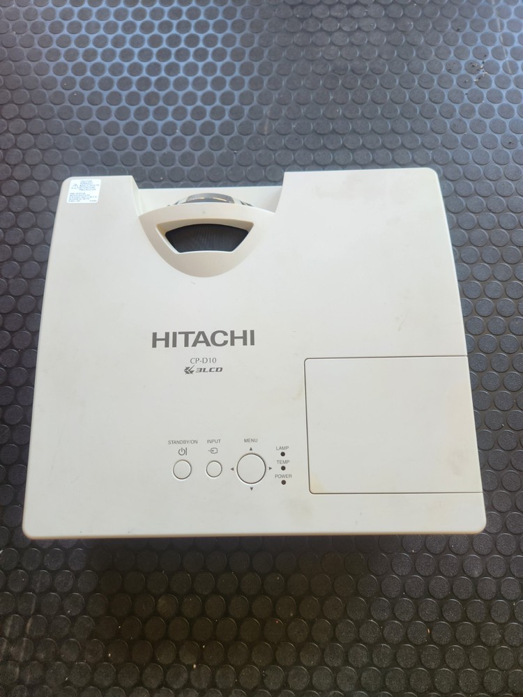 hitachi CP-D10 projector