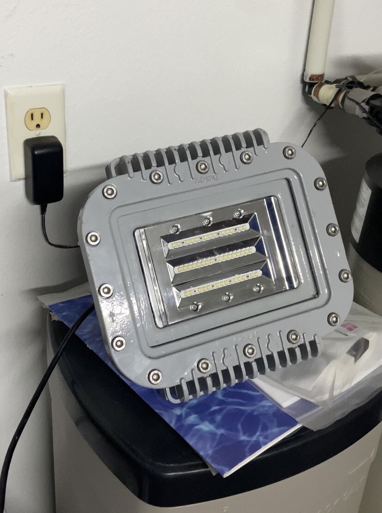 Dialight SafeSite LED Area Light - HZD5C2GC