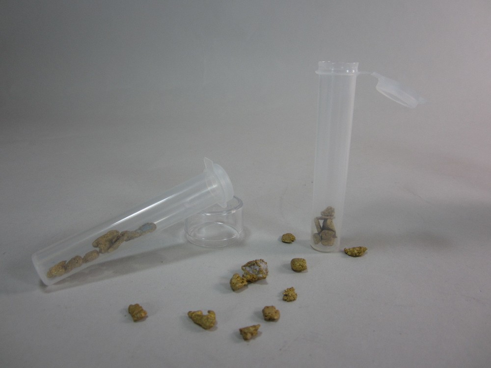 2 Gold Nugget Plastic Snap Lid Vials from Doc's Metal Detector Prospecting tools