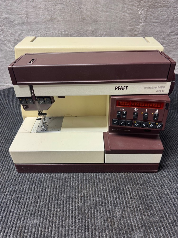 Pfaff Creative 1469 Sewing Machine Just Serviced Great Condition!