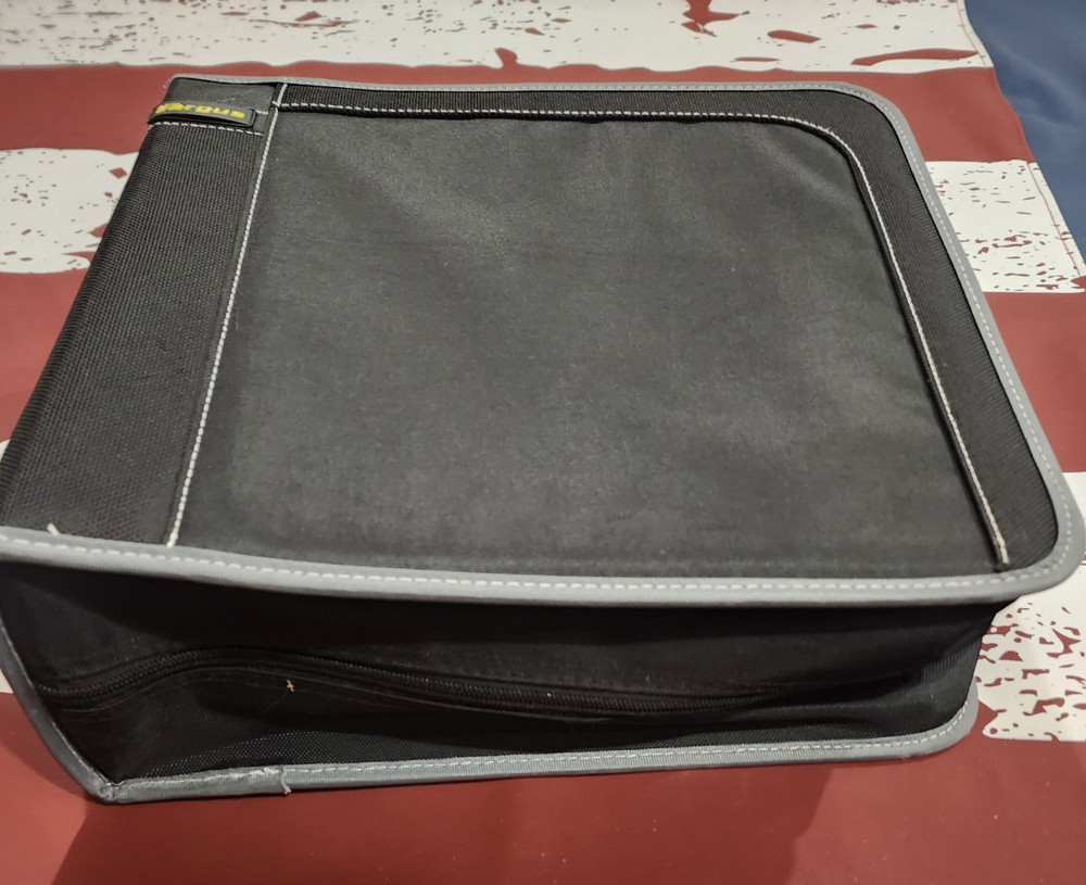 Targus Matrix 320 CD, DVD, Blu Ray, Video Game Storage Case
