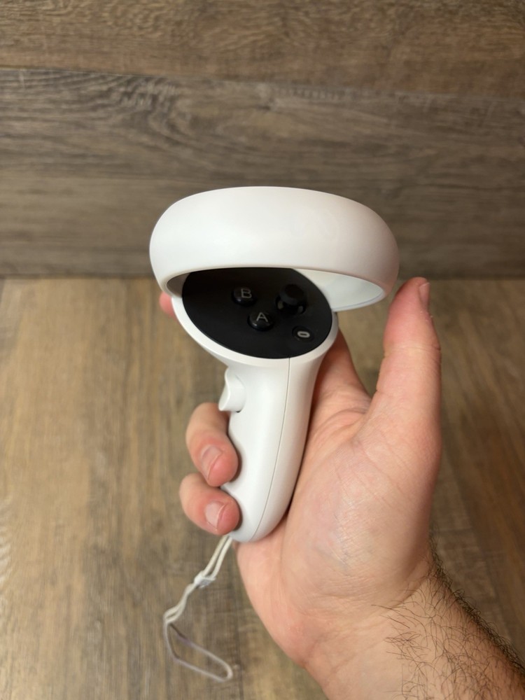 Genuine OEM Original Meta Oculus Quest 2 VR RIGHT Touch Controller Only - Tested