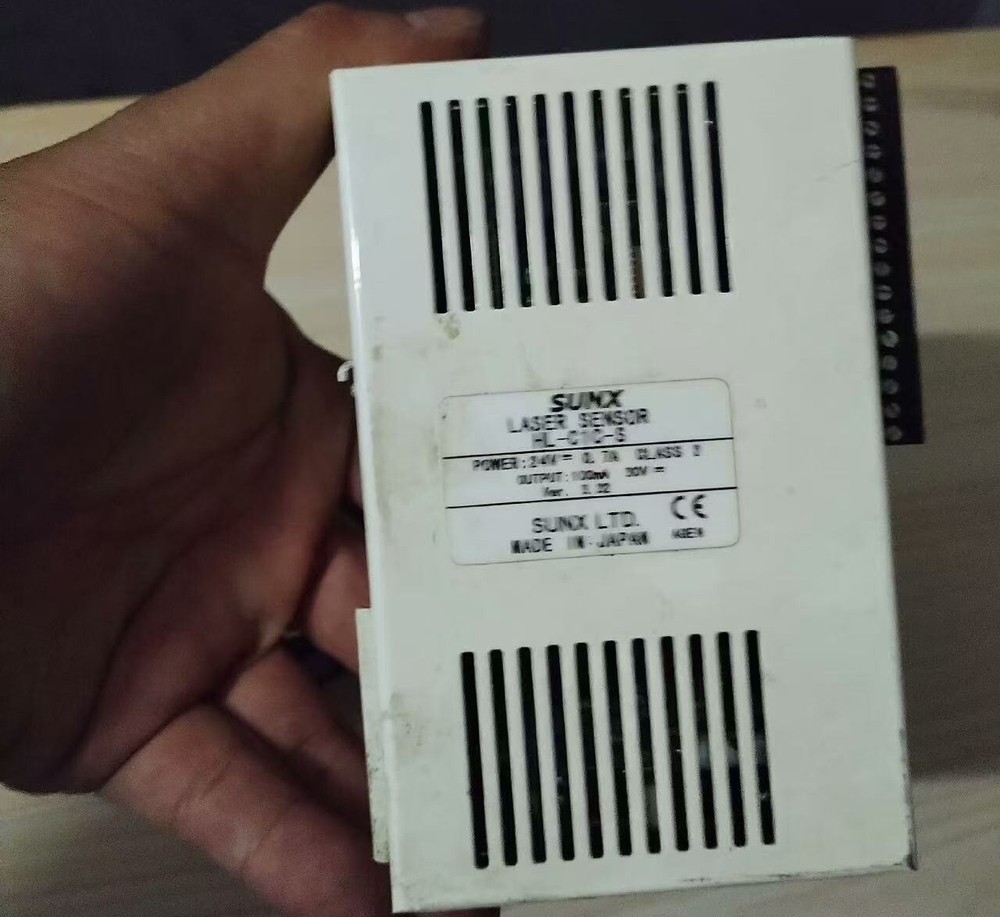 1PCS USED HL-C1C-GS Laser Sensor Controller Tested