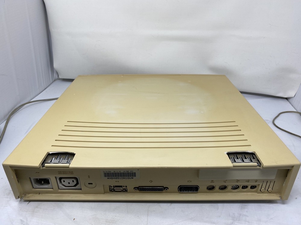 Vintage Apple Macintosh 6100/66 PowerPC Computer