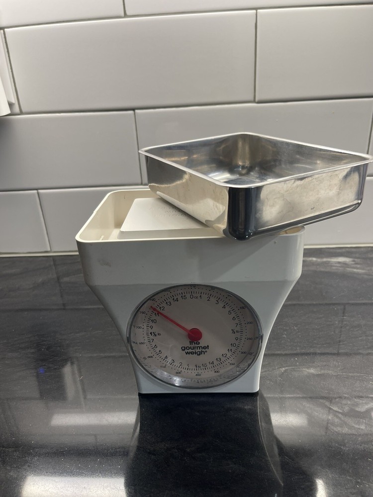 Vintage The Gourmet Way Scale