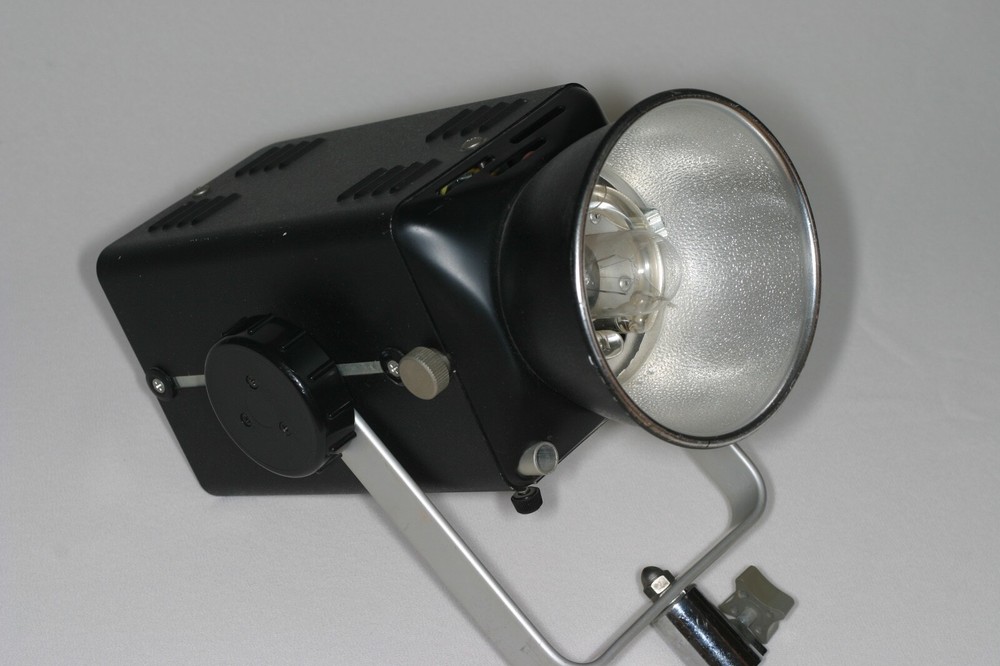 PROLITE STUDIO STROBES 250 & 500 WATTS