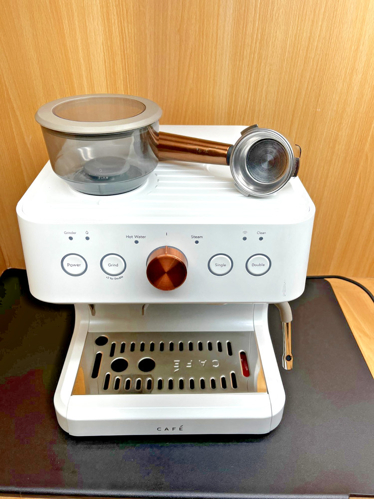 Café Bellissimo Semi Automatic Espresso Machine -White-WiFi Connected