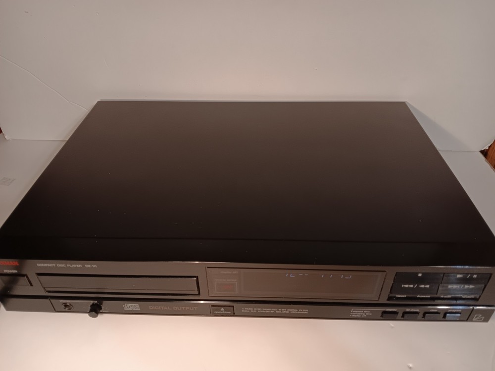 Luxman DZ-111 CD Player (With Remote) Tested