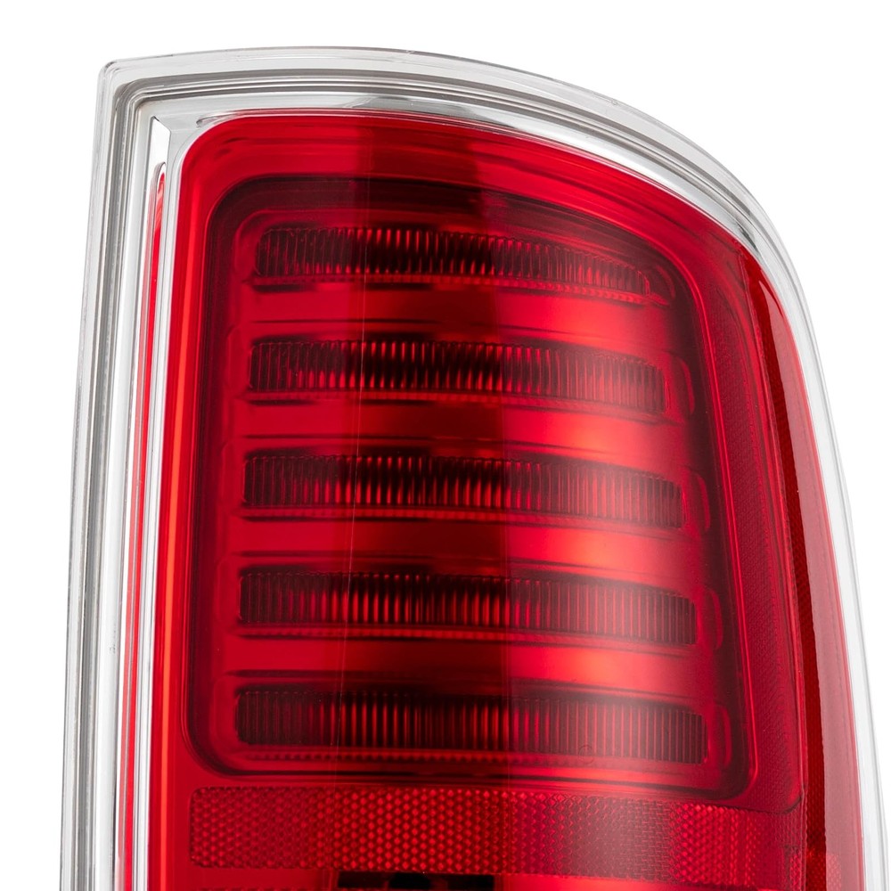 Right Passenger Side Halogen Tail Light for 2013-2018 1500 2500 3500
