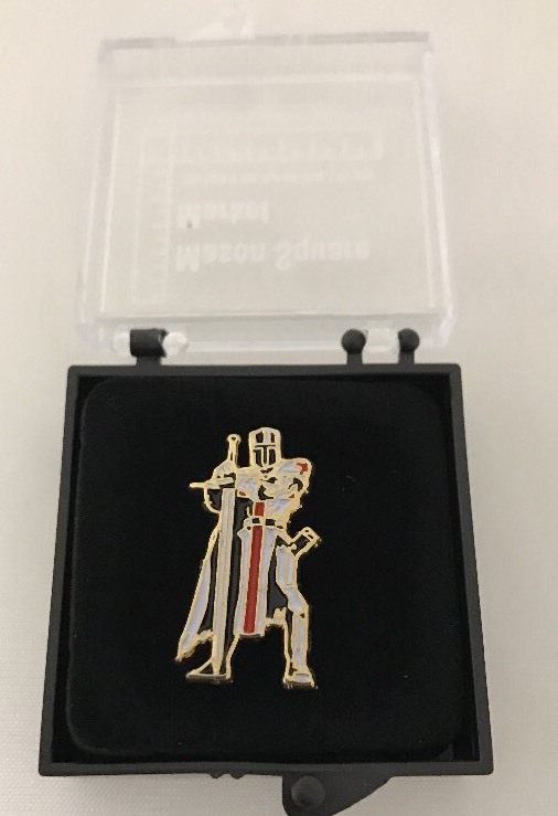 Freemason Knights Templar Lapel Pin